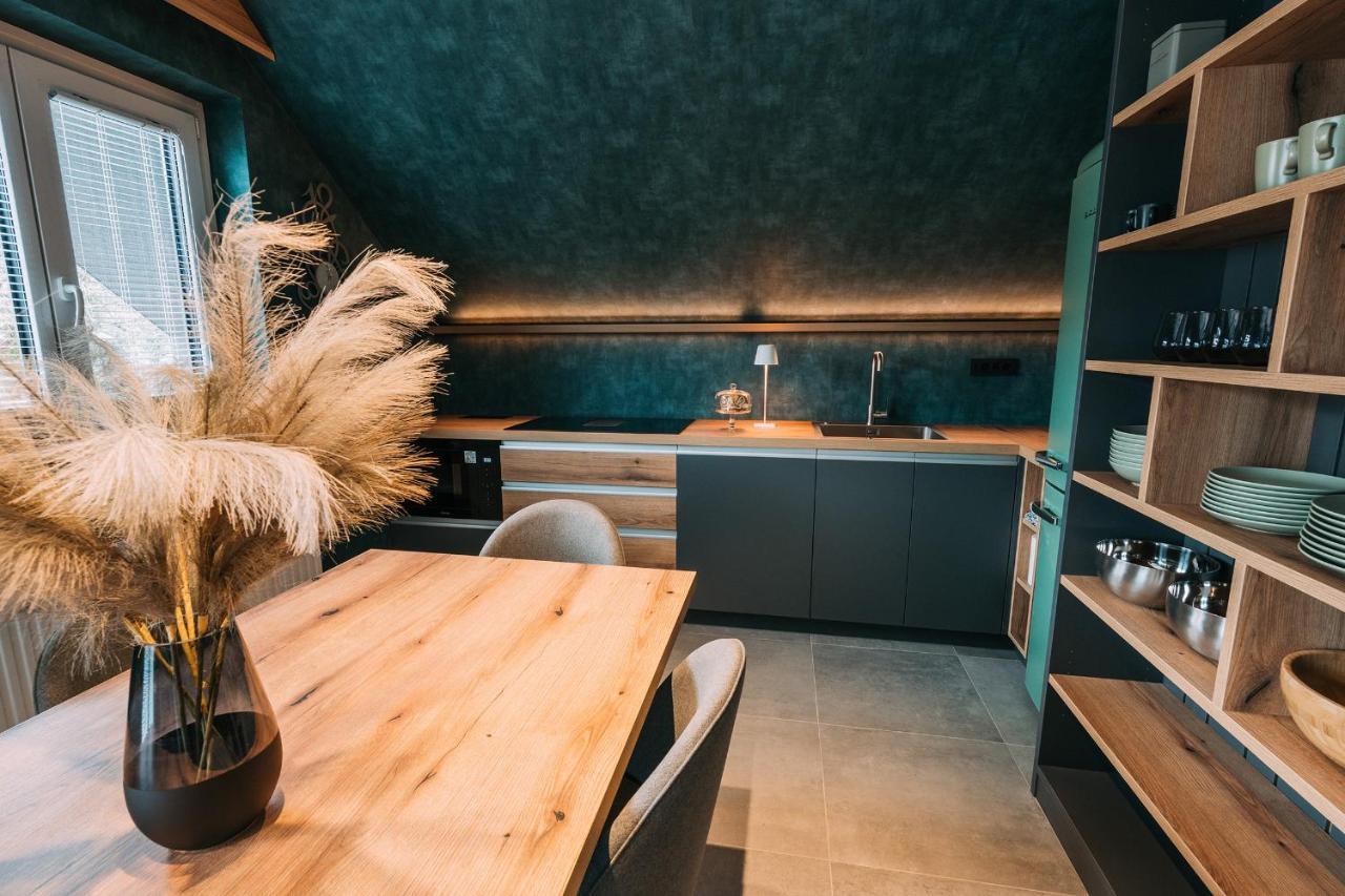 Guest House Pohorska Kavarna マリボル エクステリア 写真